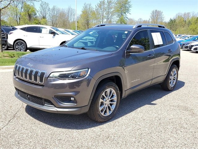 Used 2021 Jeep Cherokee Latitude Plus image 2
