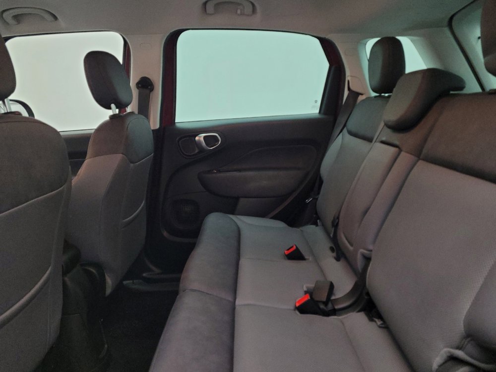 Used 2017 FIAT 500L Trekking w/ Urbana Appearance Package image 18