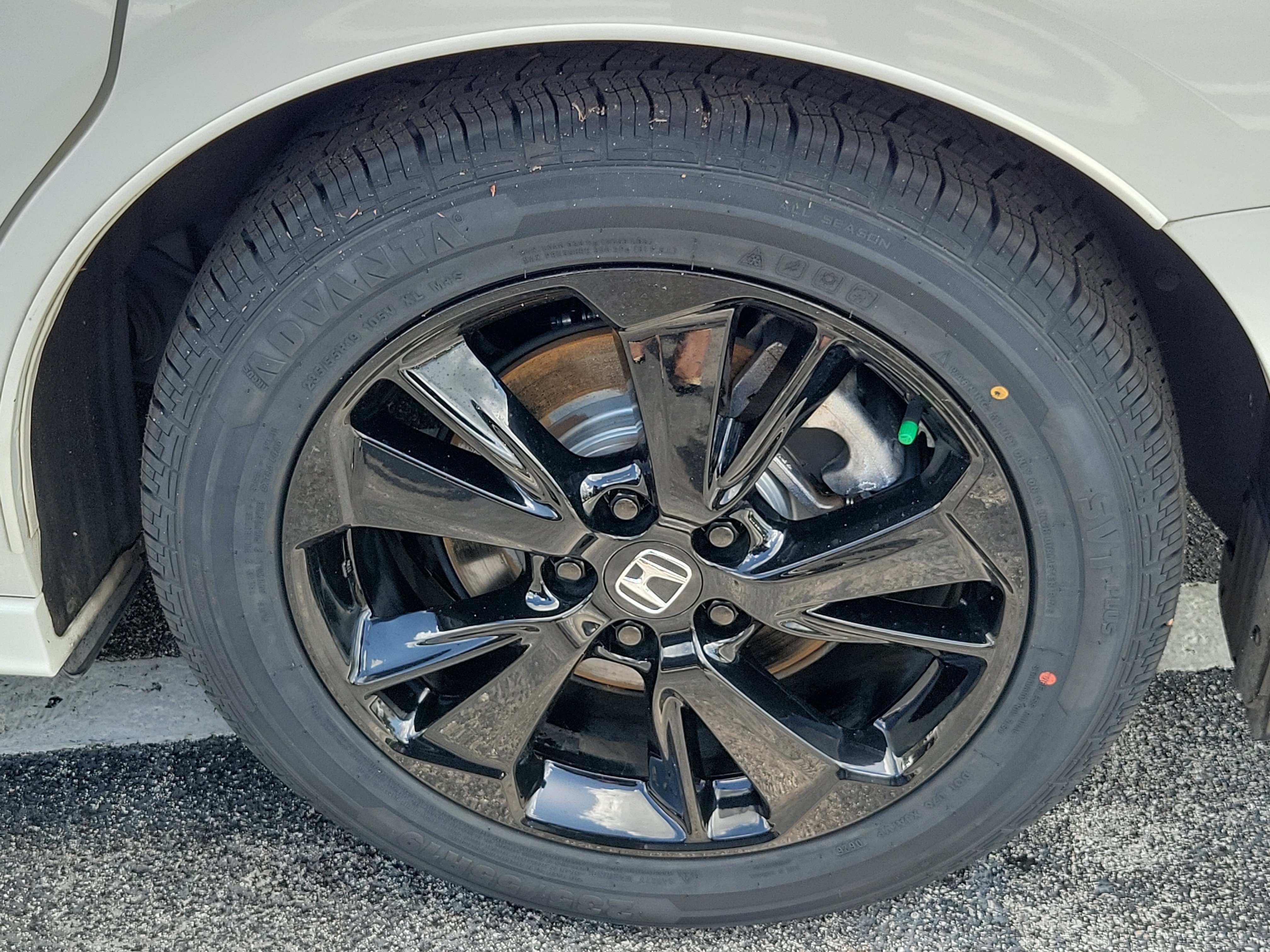 Certified 2023 Honda Odyssey Sport image 9