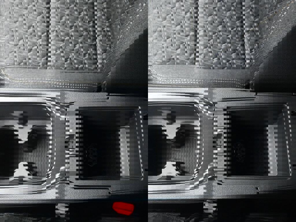 New 2026 Nissan Kicks SV image 19