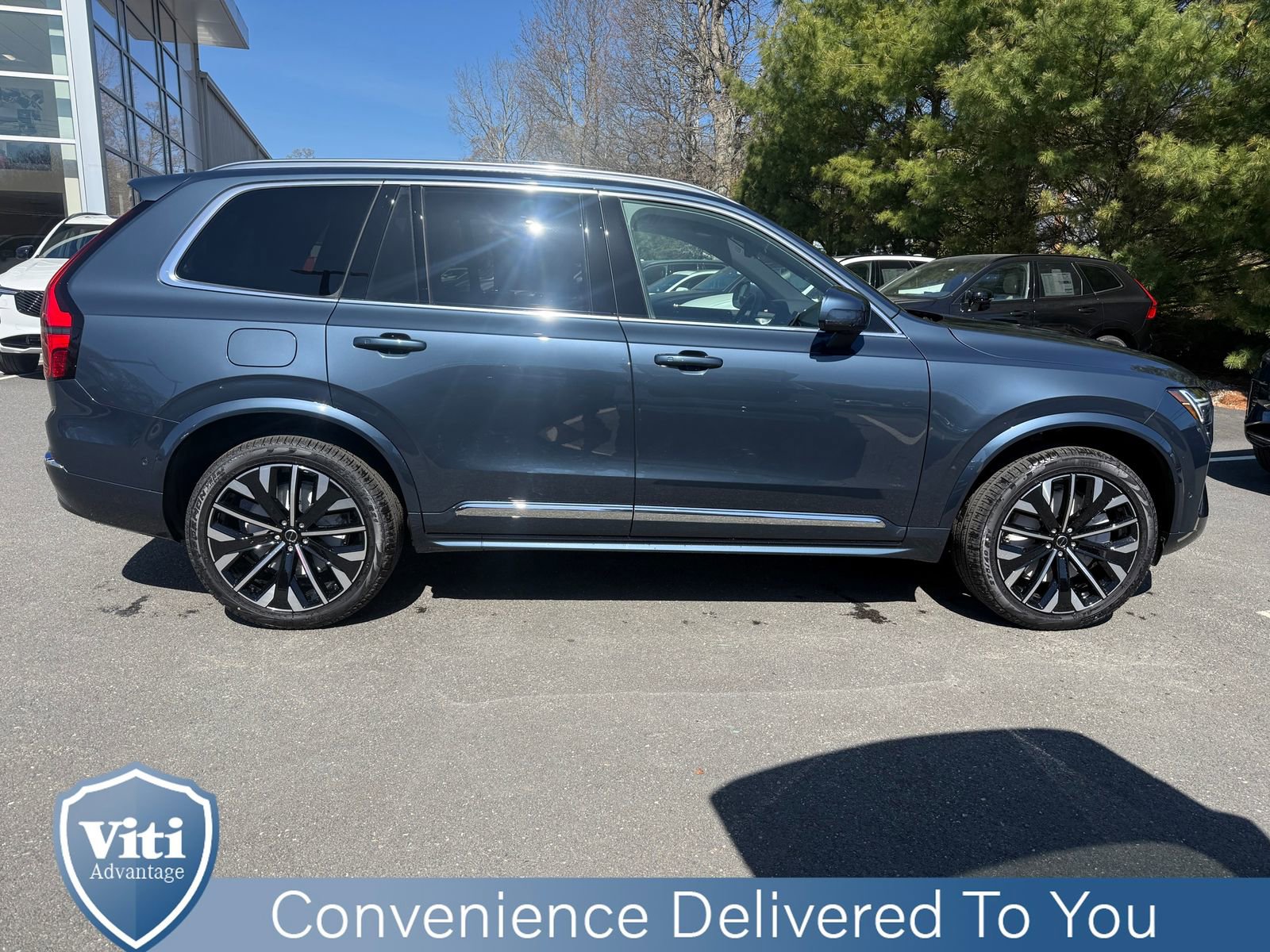 New 2026 Volvo XC90 T8 Plus w/ Protection Package Premier AWD/4WD image 8