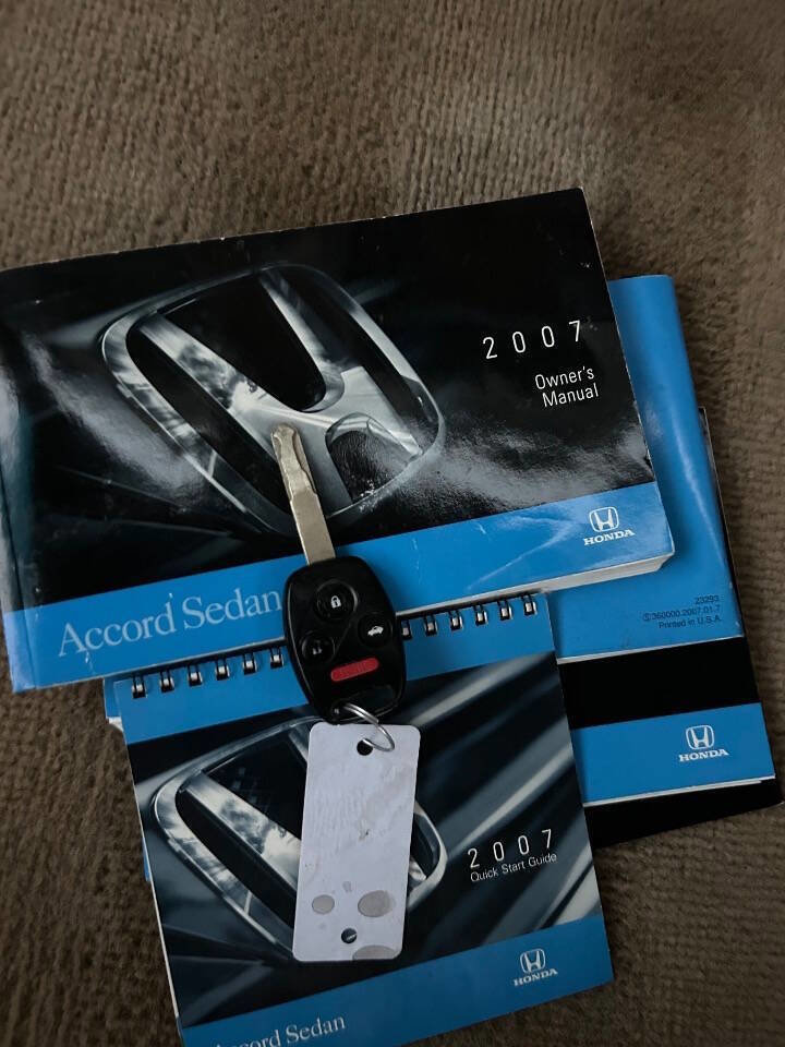 Used 2007 Honda Accord SE image 16