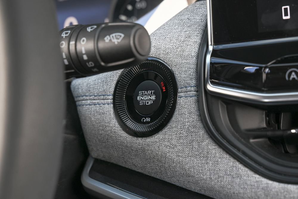 Used 2022 Jeep Compass Latitude image 23