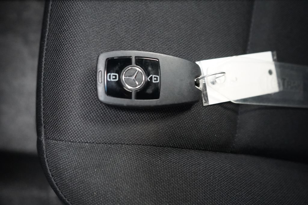 Used 2025 Mercedes-Benz Sprinter 2500 image 43