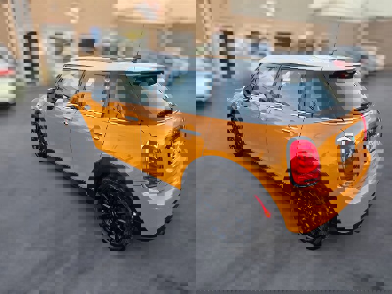 Used 2016 MINI Cooper 4-Door Hardtop image 5