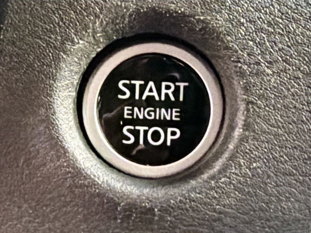 Used 2024 Nissan Frontier PRO-4X w/ Technology Package image 33