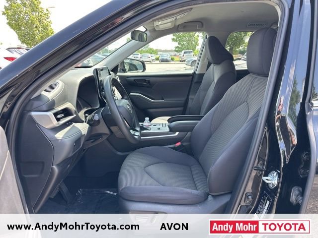 Used 2021 Toyota Highlander L FWD image 10