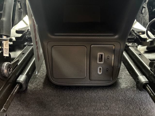 Used 2024 Buick Encore GX Preferred FWD image 34