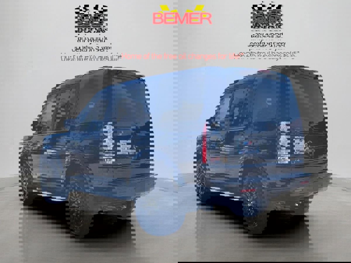 Used 2016 Land Rover LR4 HSE Silver Edition image 3