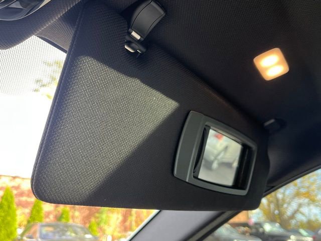 Used 2018 BMW M550i xDrive w/ Driving Assistance Package image 40