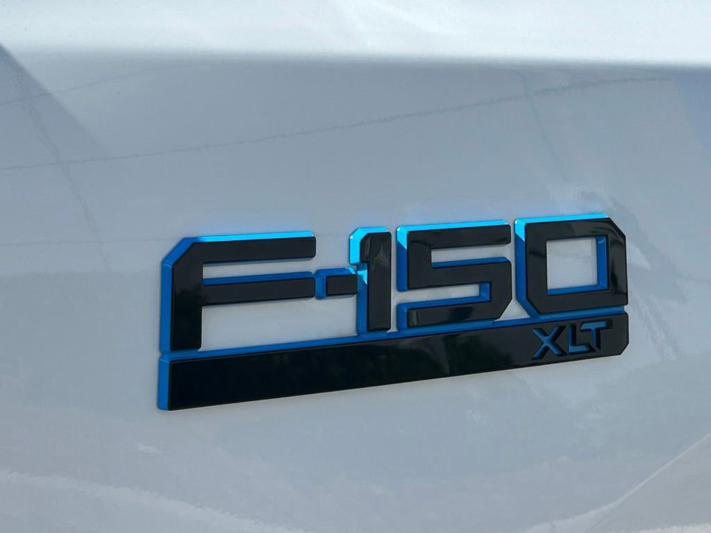 Used 2025 Ford F150 Lightning XLT AWD/4WD image 44
