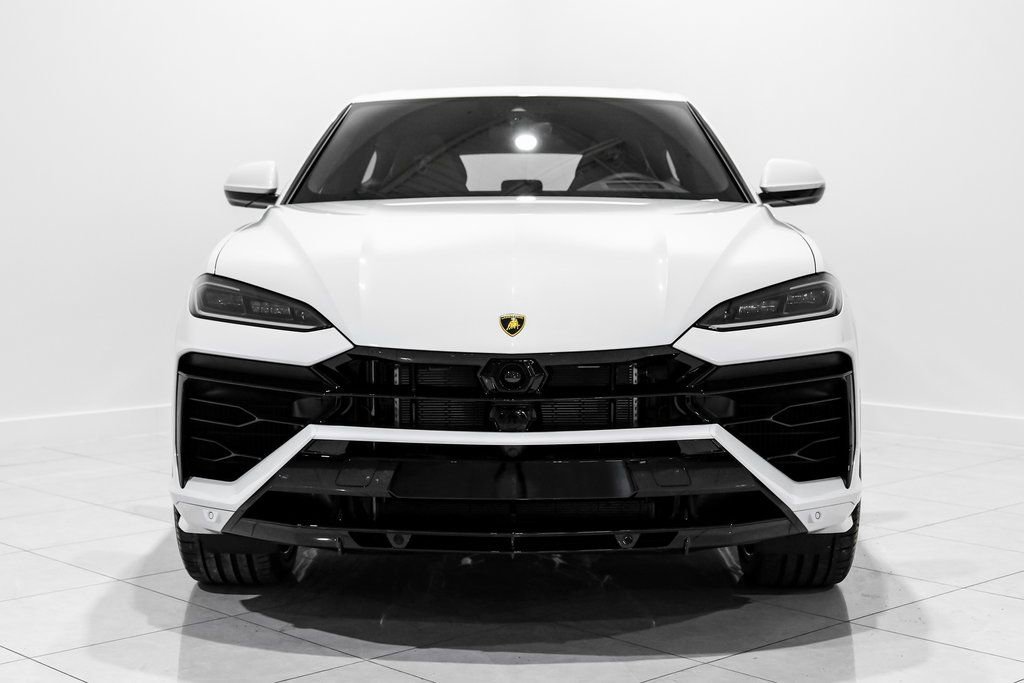Used 2025 Lamborghini Urus SE AWD/4WD image 2