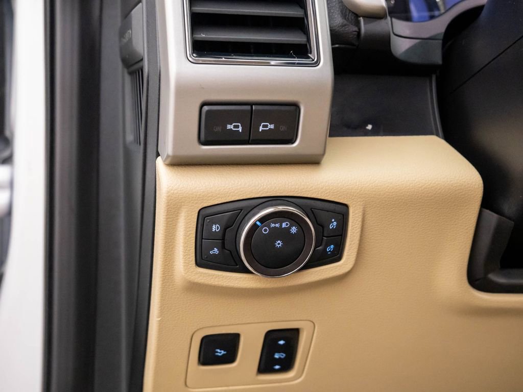 Used 2019 Ford F350 Lariat w/ Lariat Ultimate Package image 18