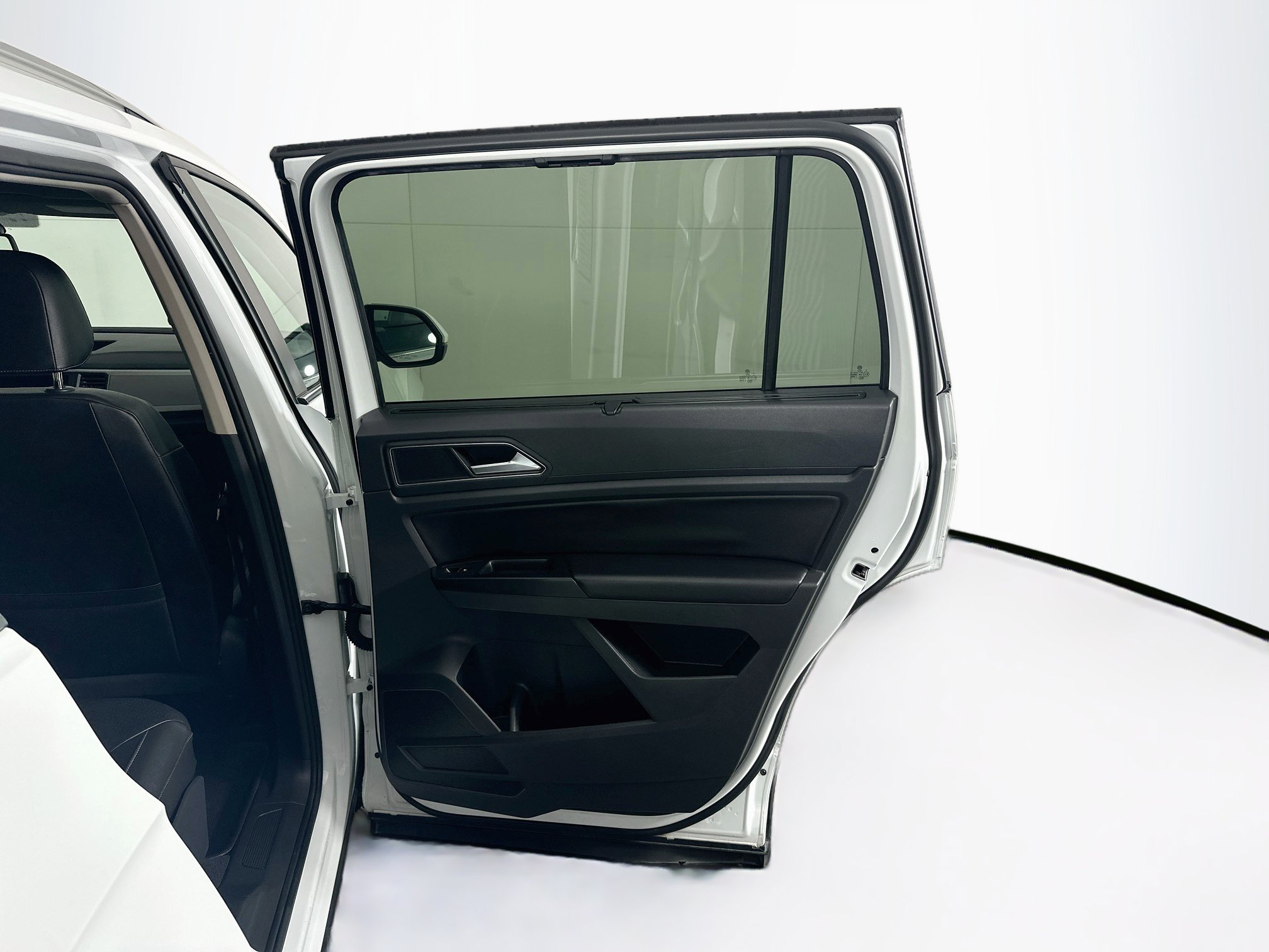 Used 2018 Volkswagen Atlas SE FWD image 30