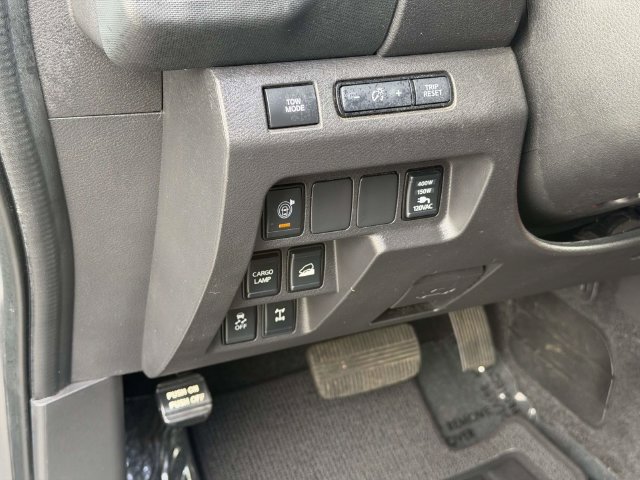 Used 2023 Nissan Frontier PRO-4X w/ Pro Convenience Package AWD/4WD image 25