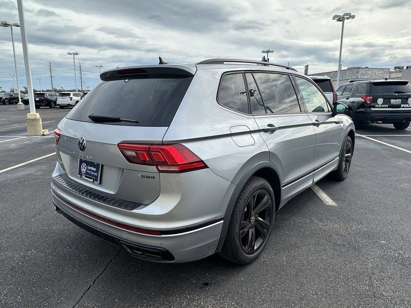 Used 2024 Volkswagen Tiguan SE R-Line w/ MDO Package, Two-Row image 6