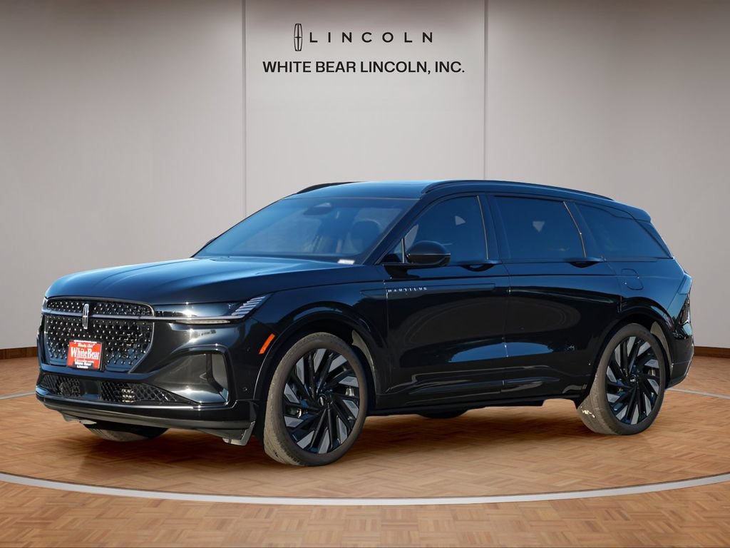Used 2024 Lincoln Nautilus Reserve w/ Equipment Group 203A AWD/4WD image 8