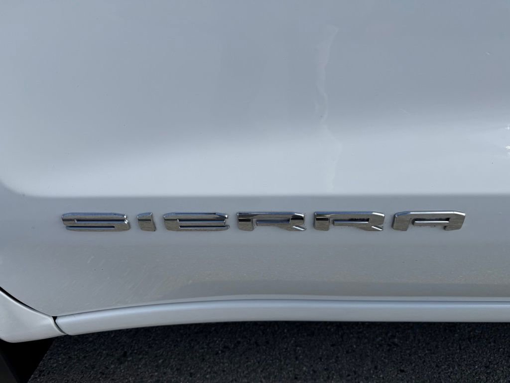 Used 2024 GMC Sierra 1500 SLT image 10