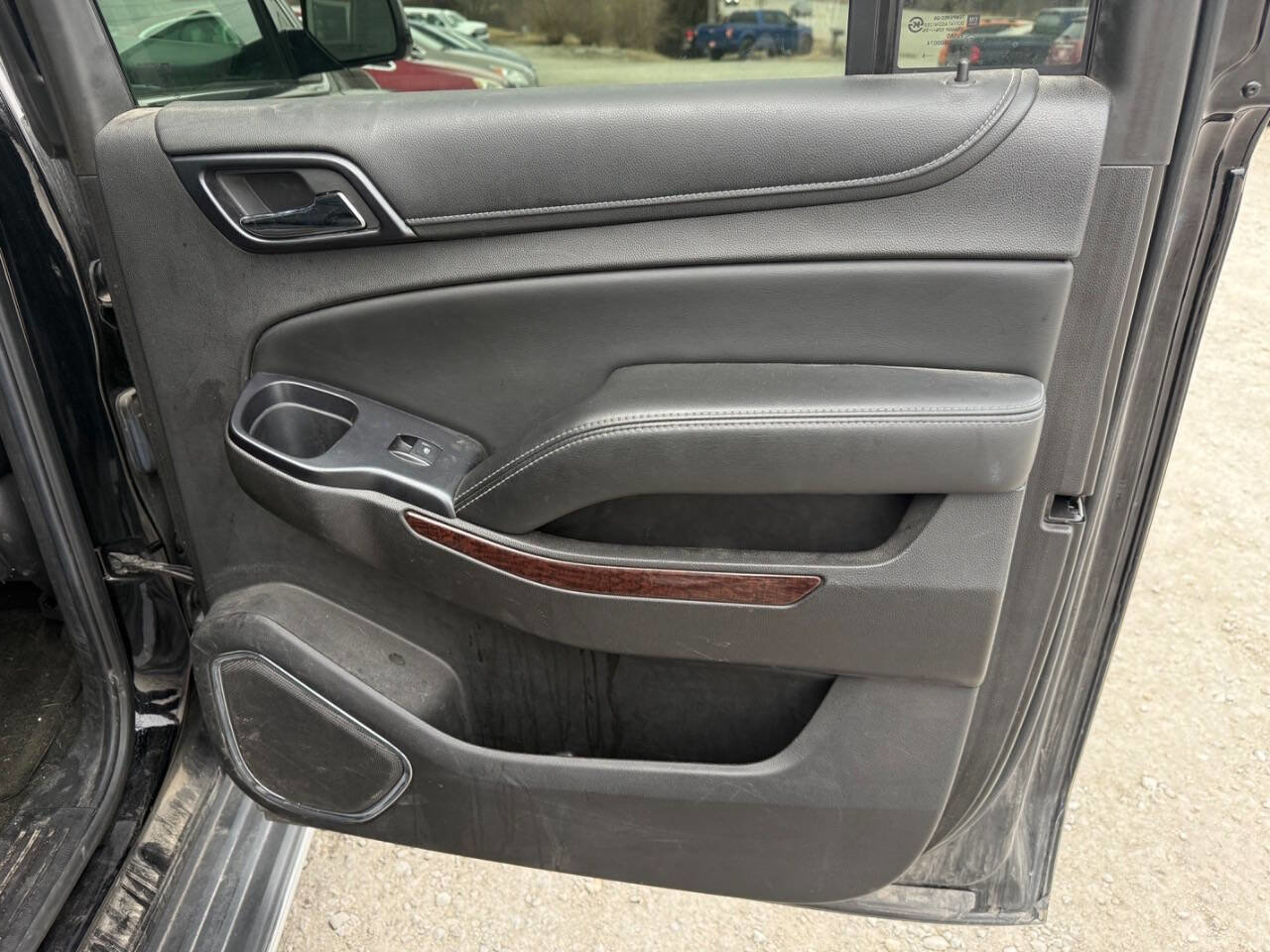 Used 2015 GMC Yukon XL SLE image 19