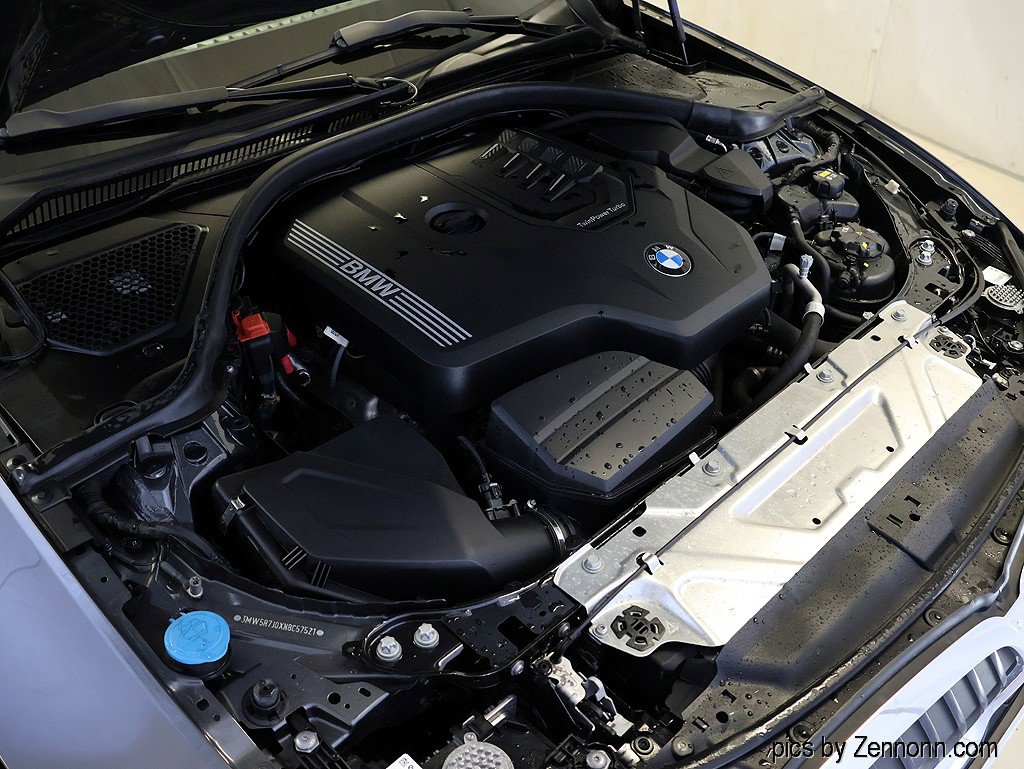 Certified 2022 BMW 330i xDrive Sedan w/ Premium Package 2 image 35