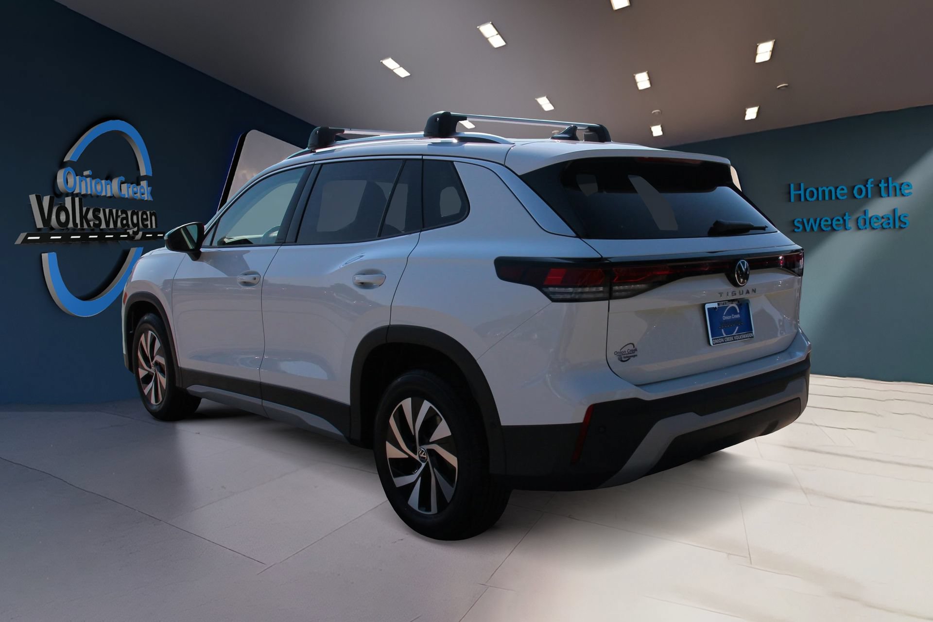 Certified 2025 Volkswagen Tiguan S FWD image 6