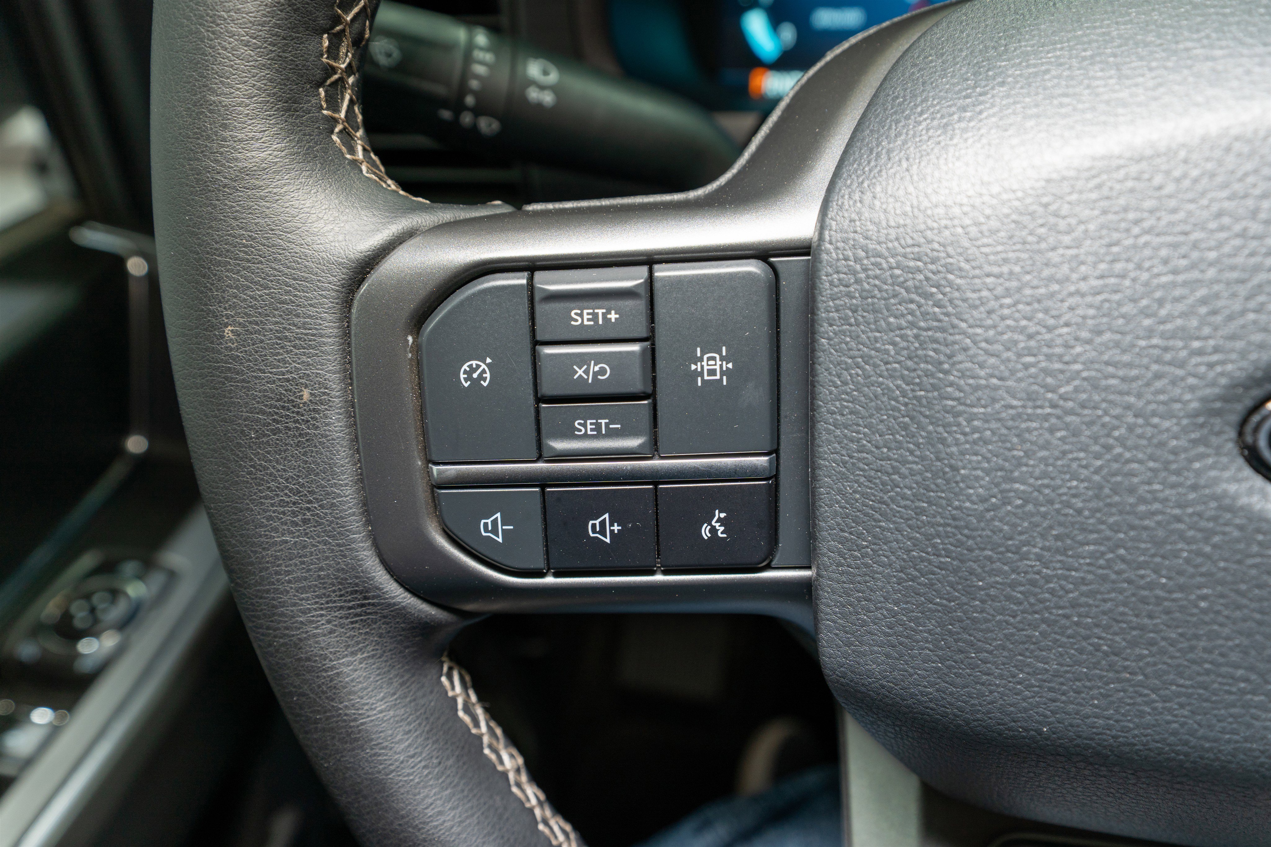 Used 2024 Ford F150 XLT w/ XLT Black Appearance Package image 31