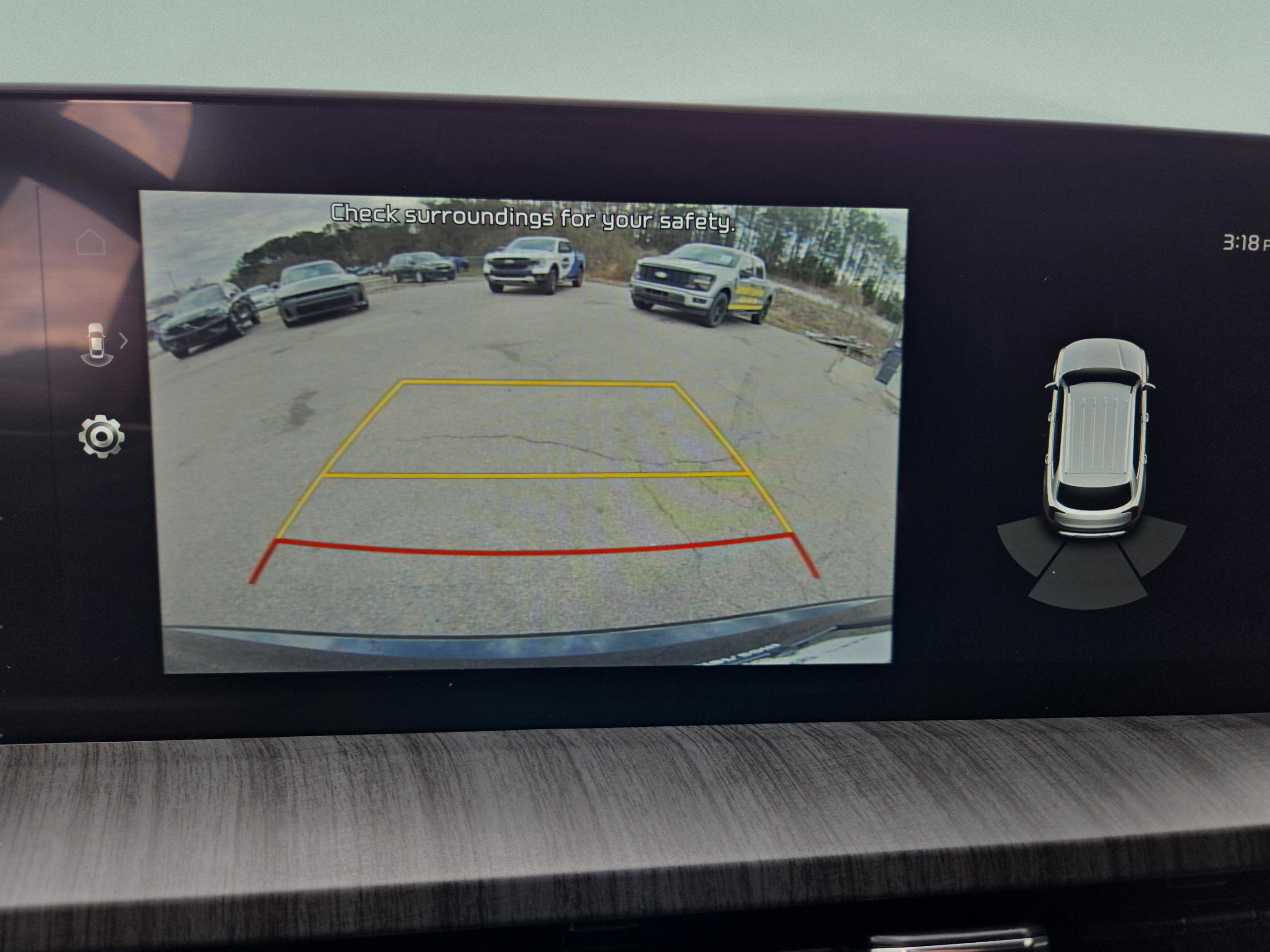 Used 2024 Kia Telluride EX w/ EX Captain's Chair Package image 17