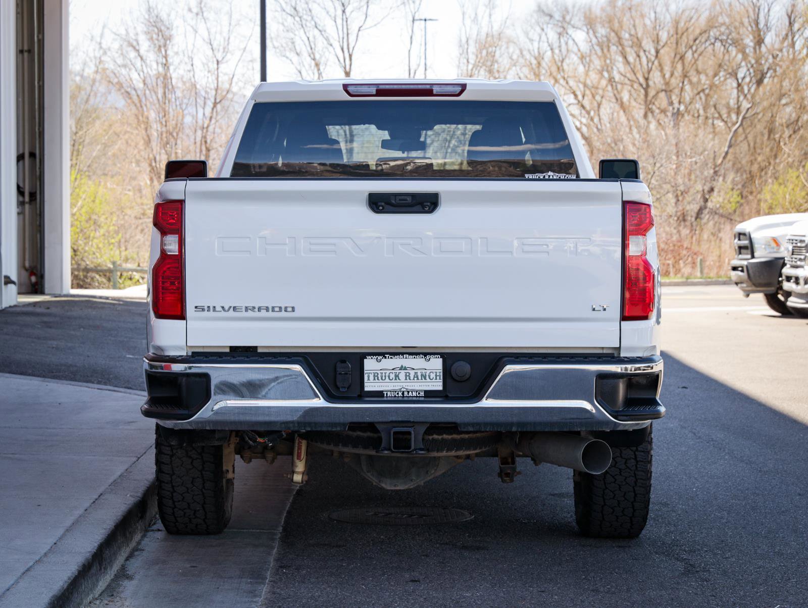 Used 2024 Chevrolet Silverado 2500 LT w/ Convenience Package image 4