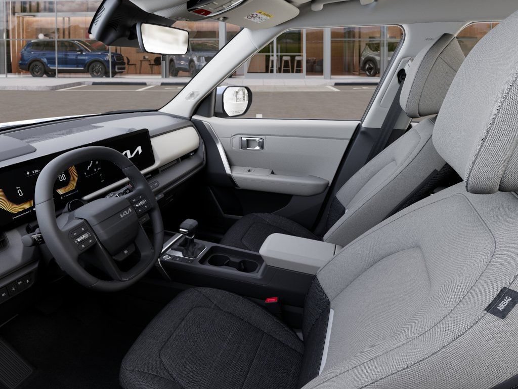 New 2027 Kia Seltos LX FWD image 17