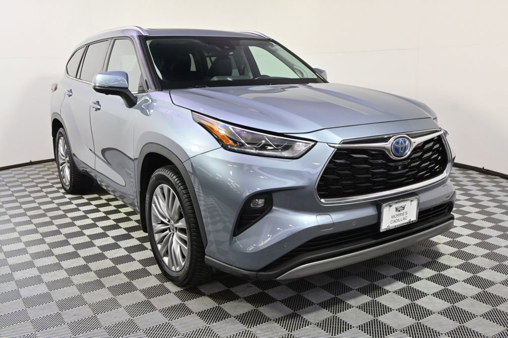 Used 2023 Toyota Highlander Platinum image 9