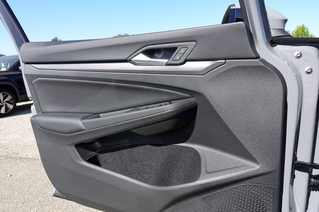 New 2025 Volkswagen GTI Autobahn image 15