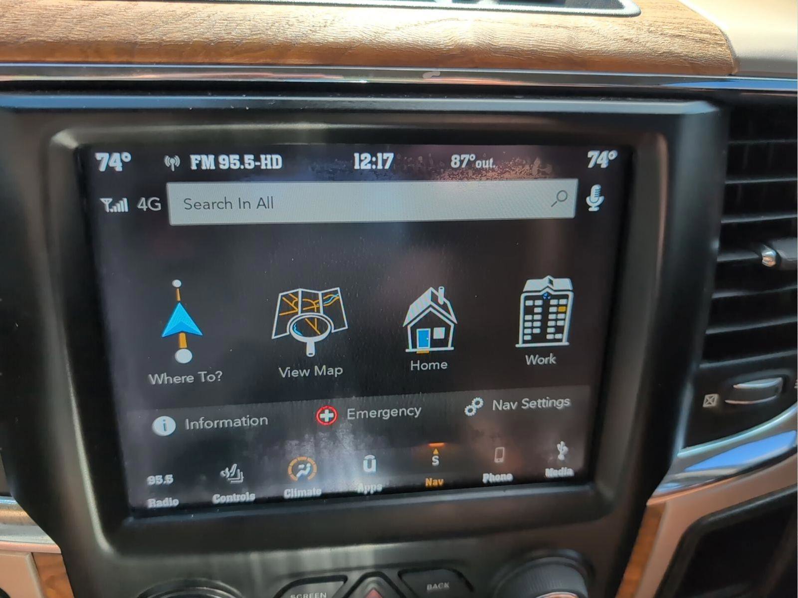 Certified 2018 RAM 2500 Longhorn image 18