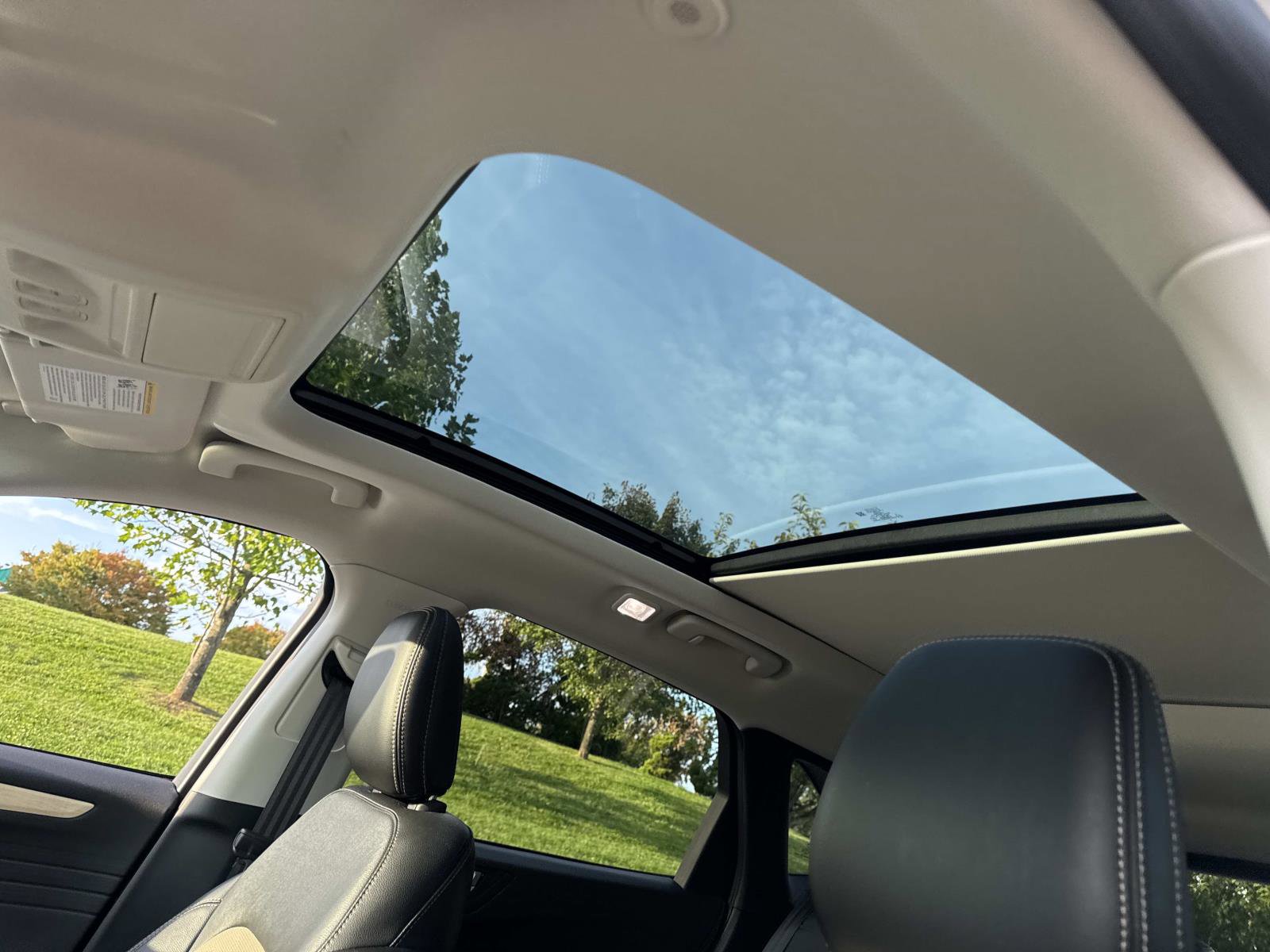 Certified 2021 Ford Escape Titanium w/ Titanium Elite Package image 20