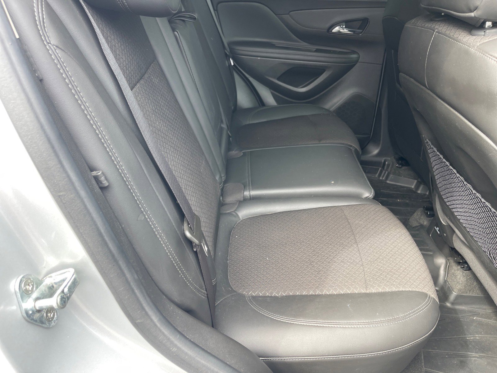Used 2021 Buick Encore Preferred w/ Safety Package II AWD/4WD image 18