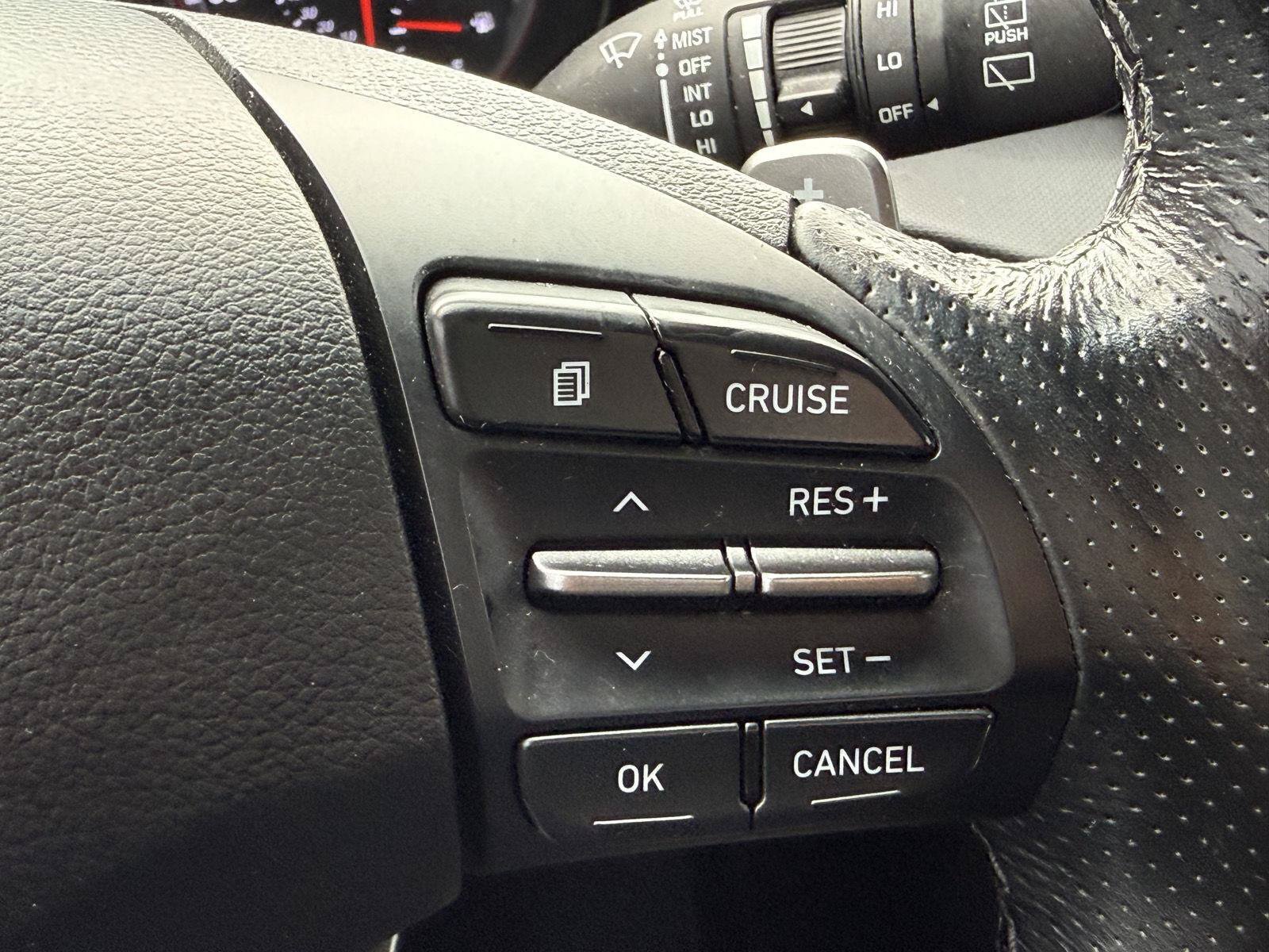 Used 2020 Hyundai Veloster Turbo FWD image 23