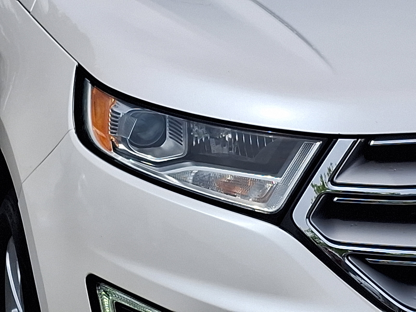 Used 2015 Ford Edge SEL w/ Equipment Group 201A FWD image 9