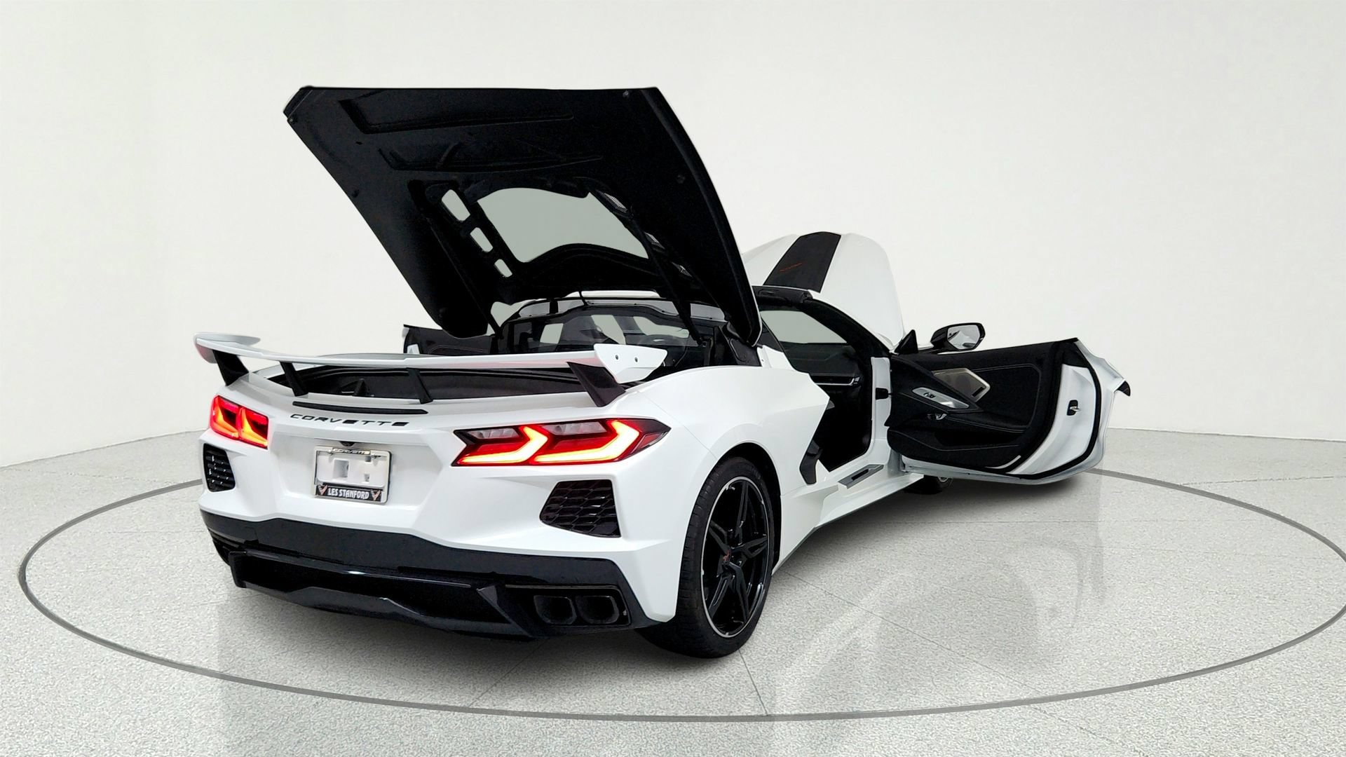 Certified 2024 Chevrolet Corvette Stingray Preferred Cpe RWD image 12