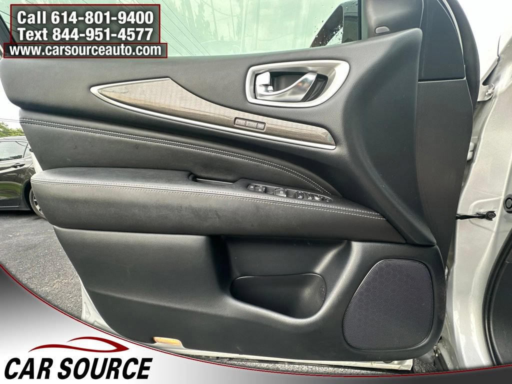 Used 2020 INFINITI QX60 Luxe w/ Essential Package FWD image 22