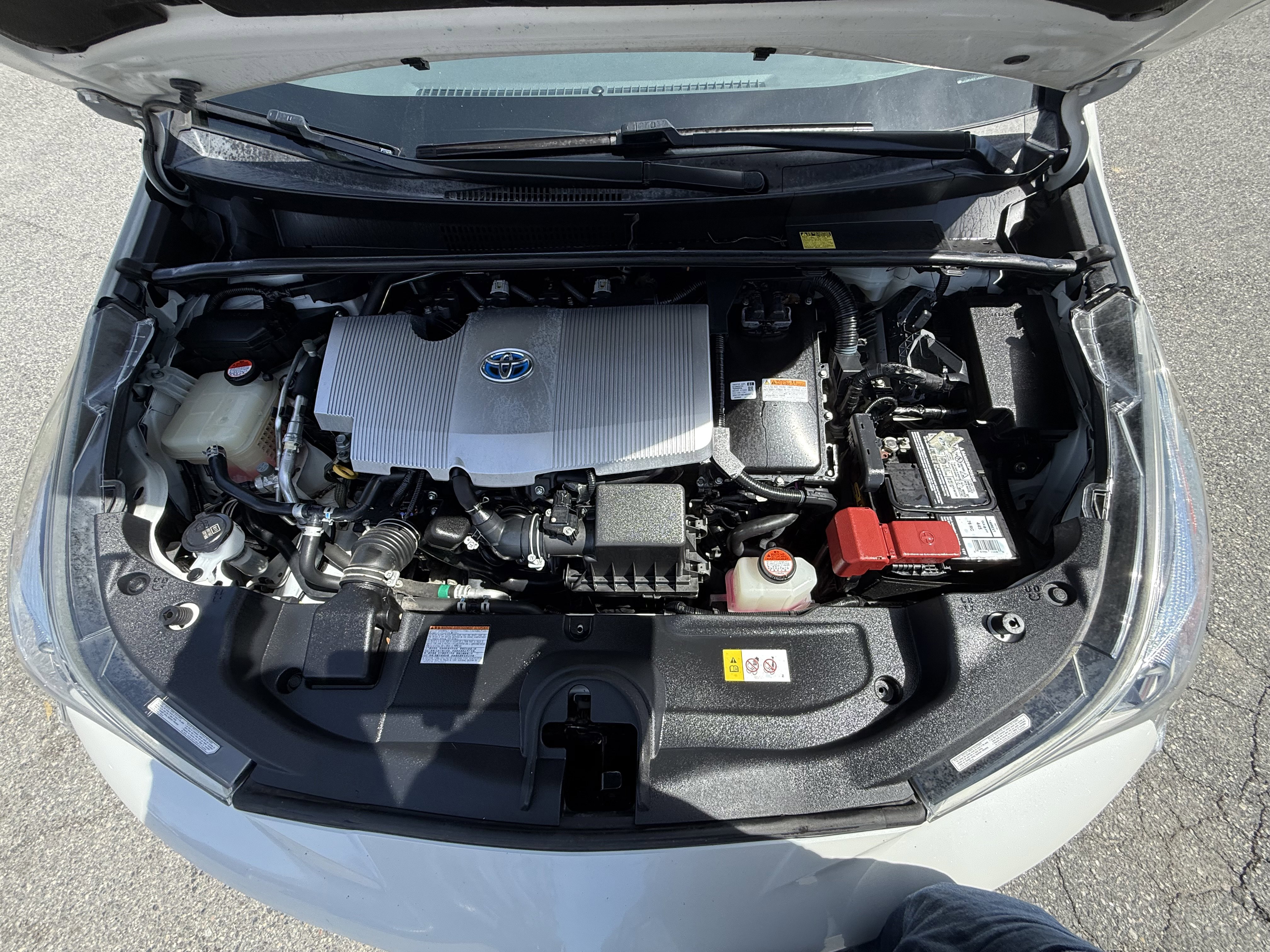 Used 2016 Toyota Prius Four Touring FWD image 28