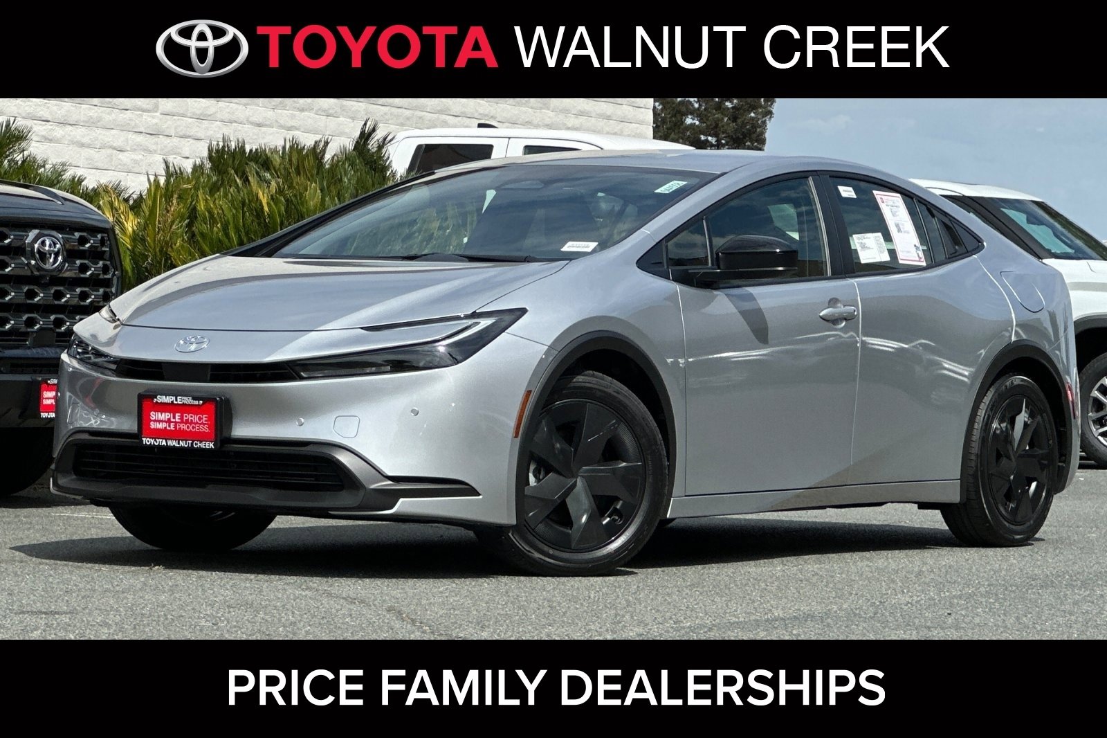 New 2026 Toyota Prius LE image 1