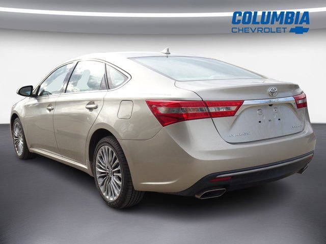 Used 2017 Toyota Avalon Limited image 5