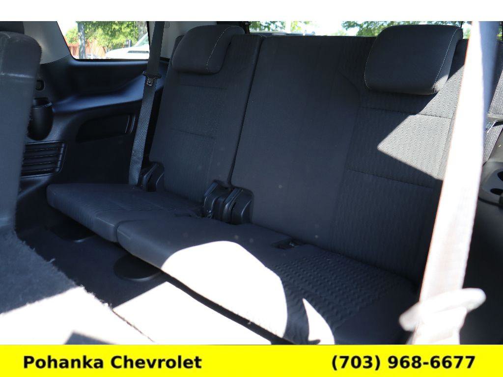 Used 2019 GMC Yukon SLE w/ HD Trailering Package RWD image 26
