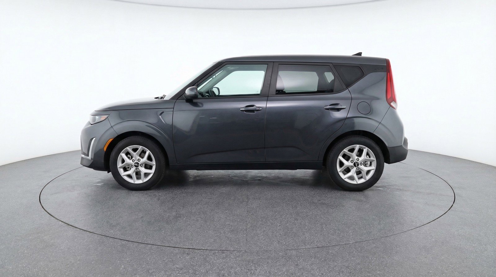Used 2025 Kia Soul LX w/ LX Technology Package image 5