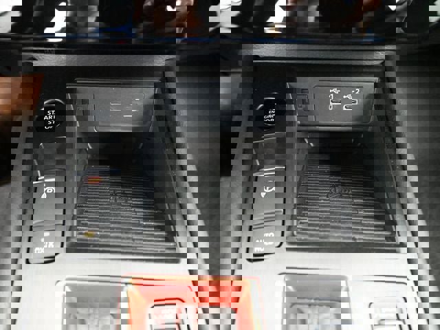 New 2026 Nissan Kicks SR w/ SR Premium Package image 18