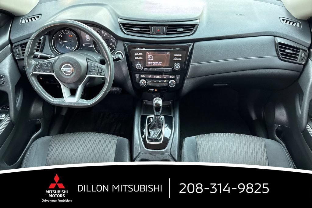 Used 2017 Nissan Rogue SV AWD/4WD image 13