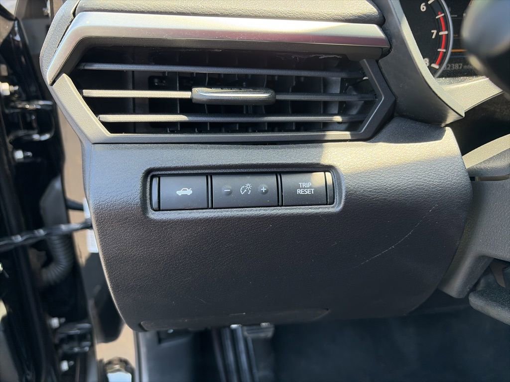 Used 2020 Nissan Altima 2.5 SR image 11