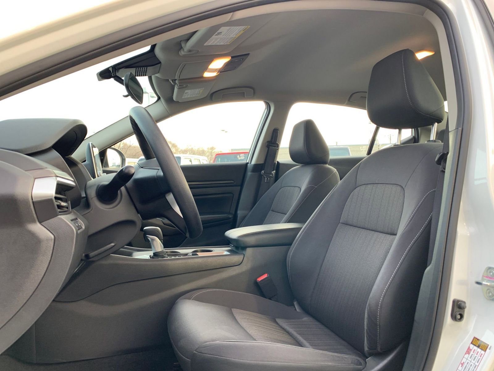Used 2025 Nissan Altima 2.5 SV image 25