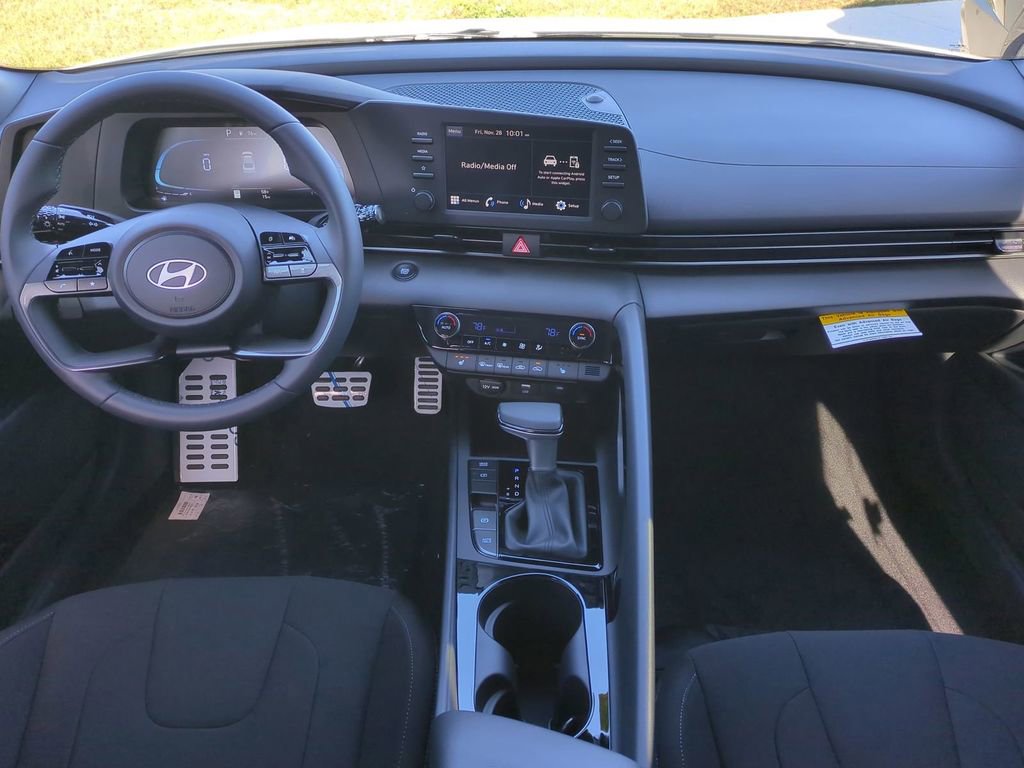 New 2026 Hyundai Elantra SEL Sport image 16
