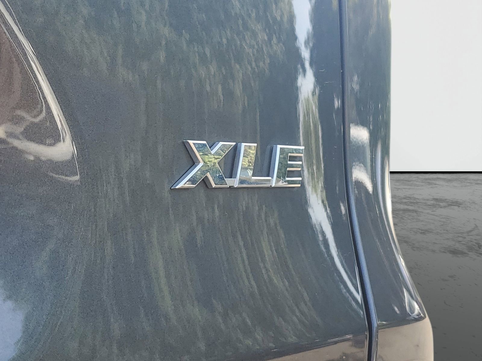 Used 2023 Toyota RAV4 XLE image 7