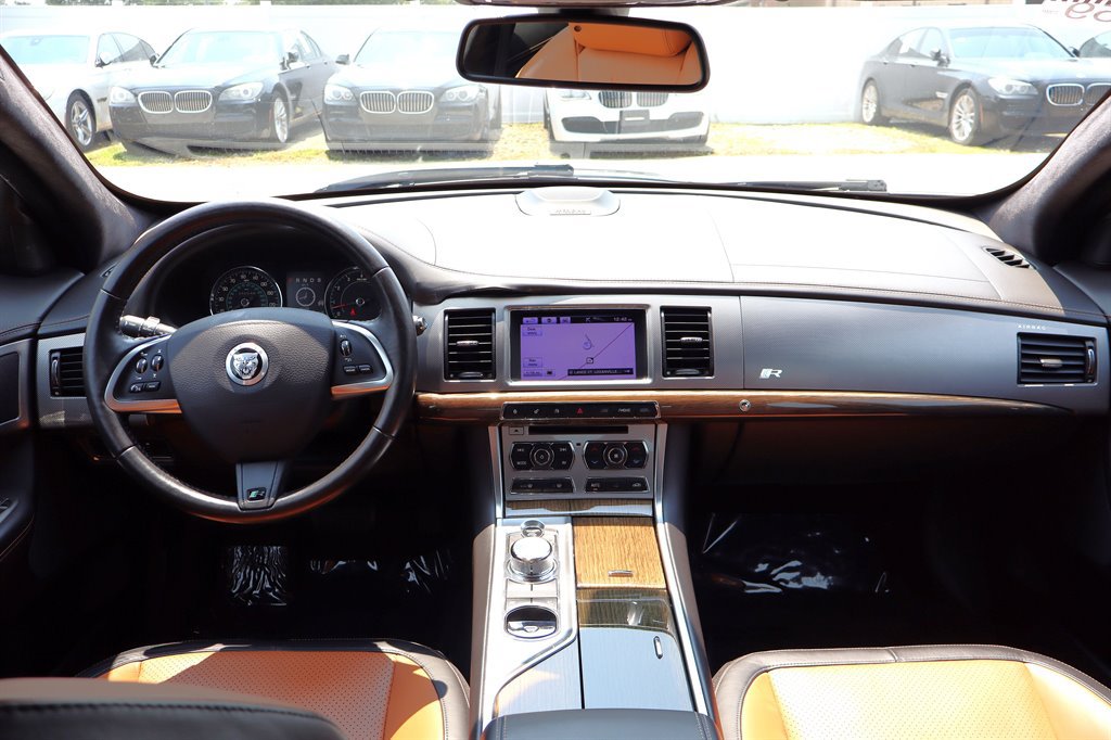 Used 2013 Jaguar XF R RWD image 16